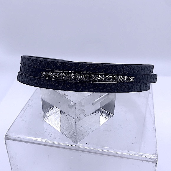 Black Leather Wrap Bracelet W/Faceted Crystals NEW - Picture 4 of 6